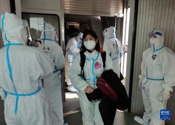 第十一架接返自乌克兰撤离中国公民临时航班安全回国